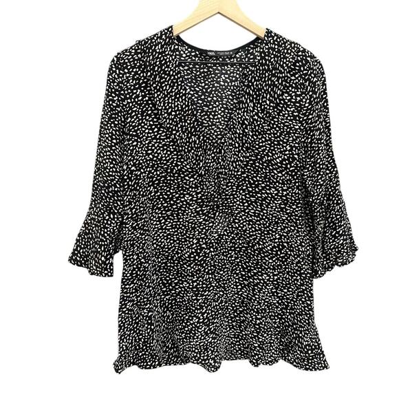 Zara Womens Oversized Ruffle Sleeve Blouse Black White Abstract Print Size Small - Picture 1 of 4